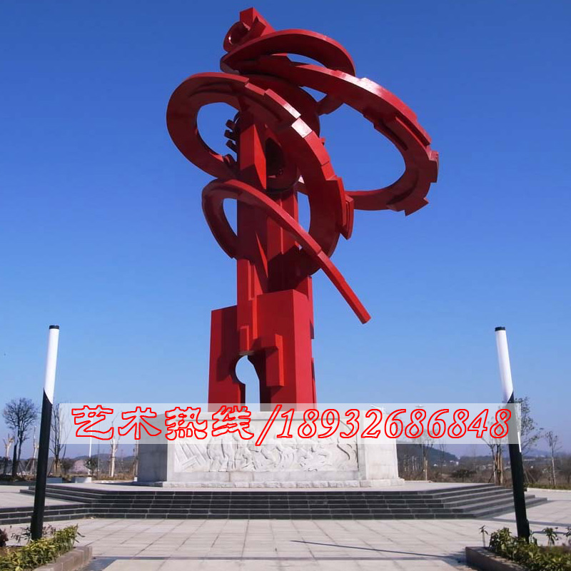 在厂里拍了一圈海洋动物雕塑照片，成品比图纸耐看